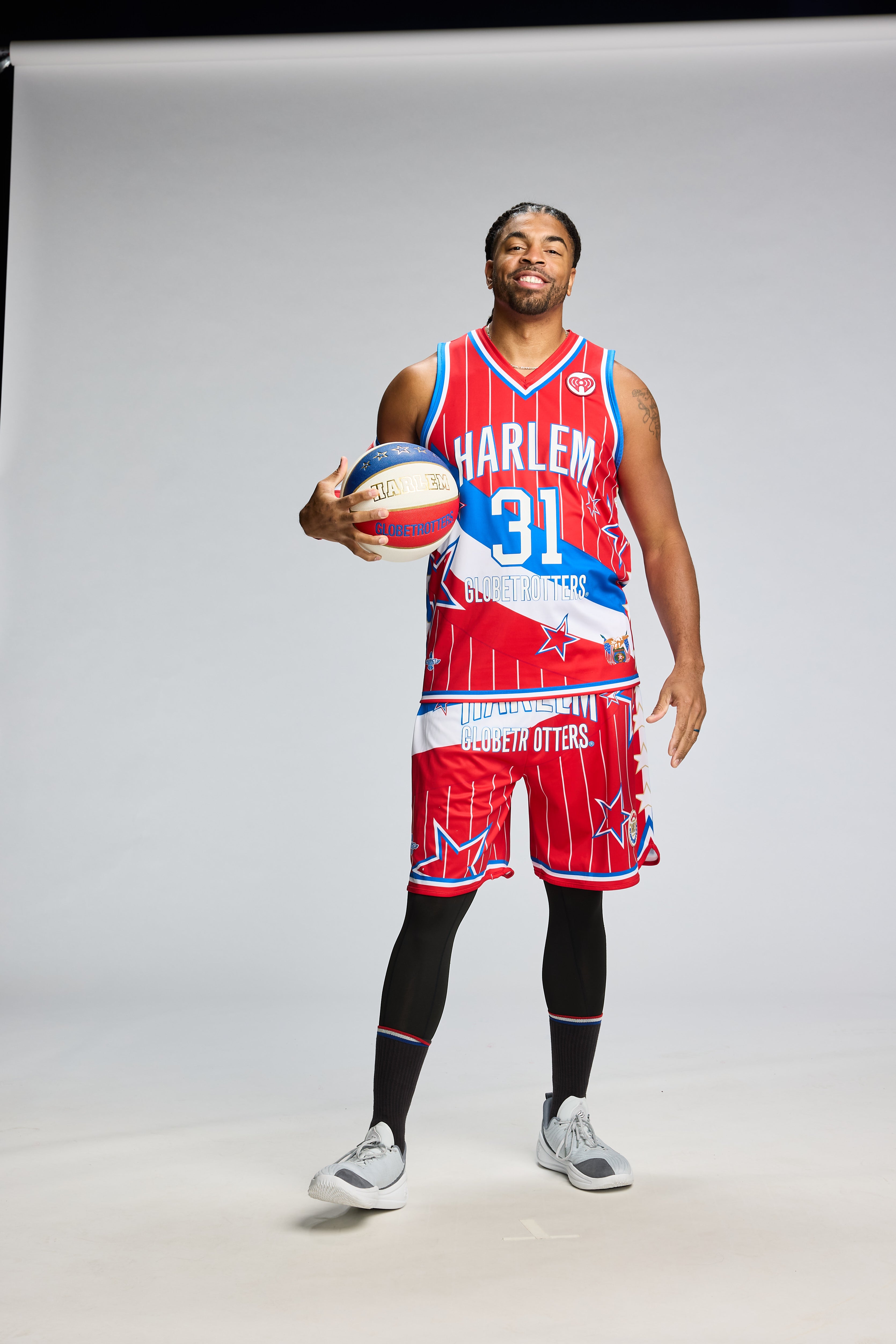 harlem globetrotters jersey dress Vintage 2001 Fubu Harlem Globetrotters 75th Anniversary Goose #50 Jersey Dress (medium)